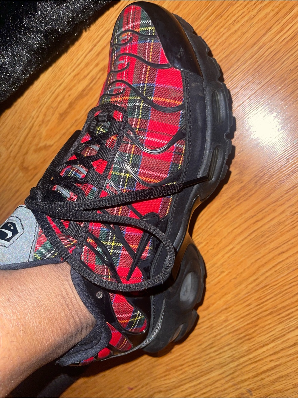 Nike Women's Red Plaid Black Accent Sneakers - Picture 2 of 7